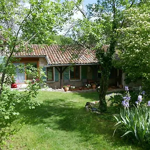 alabrena-feneyrols.midi-pyreneeshotels.com/