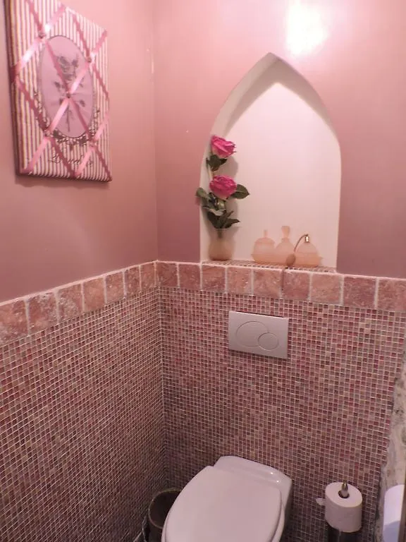 La Flor Azul Bed & Breakfast Grospierres France
