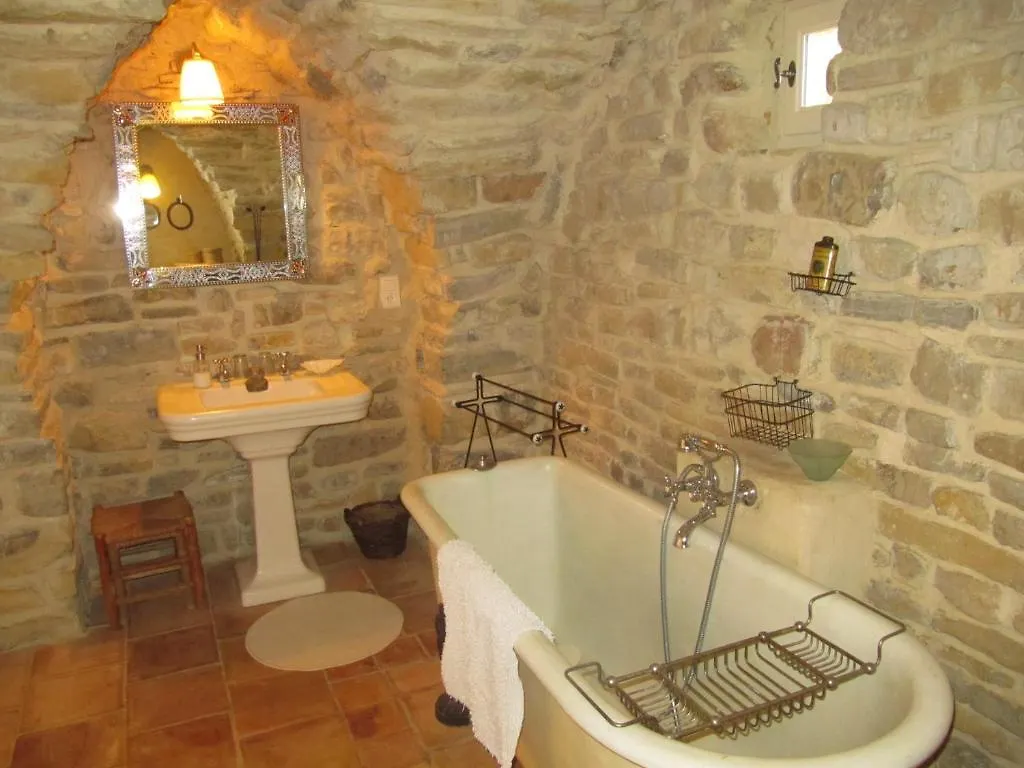 La Flor Azul Bed & Breakfast Grospierres