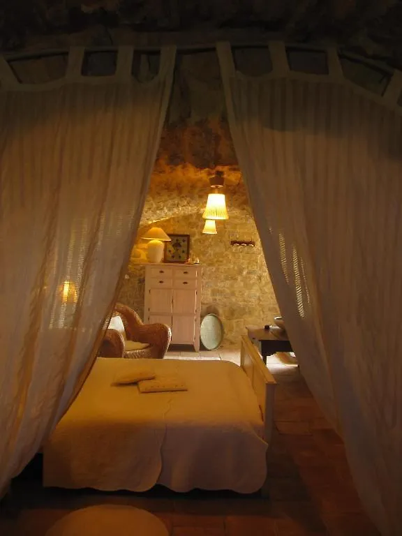 La Flor Azul Bed & Breakfast Grospierres